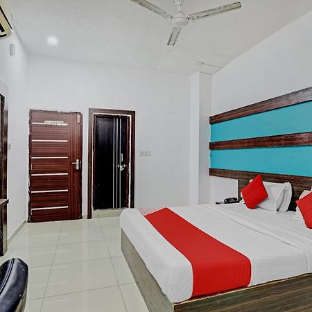 Oyo 11649 Hotel Mahima Gandhinagar Kültér fotó