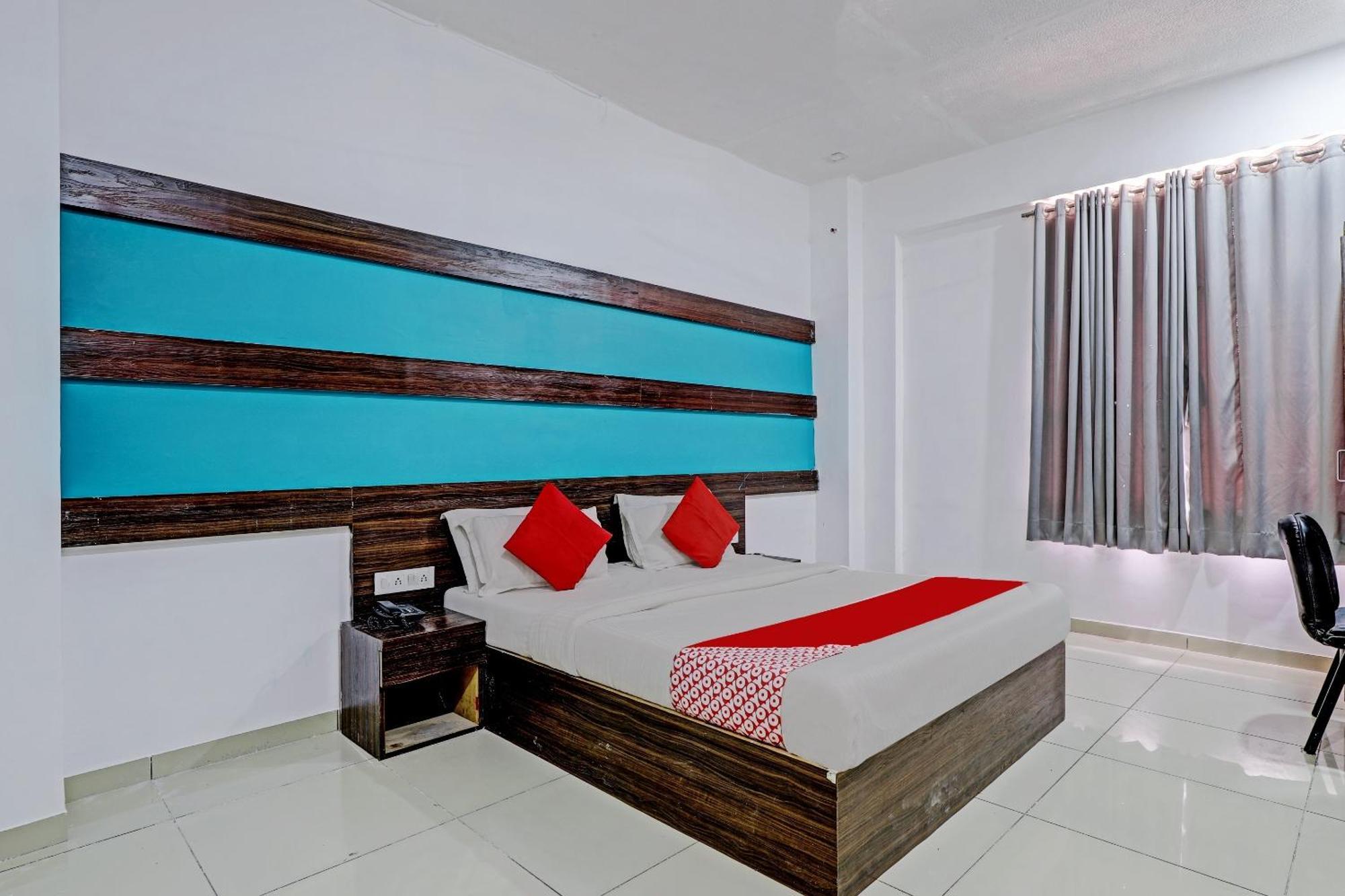 Oyo 11649 Hotel Mahima Gandhinagar Kültér fotó